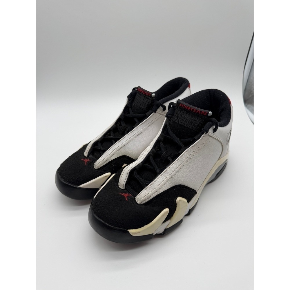 Nike Air Jordan Retro Boys Size 6 1/2Y White Black Toe   0063‎